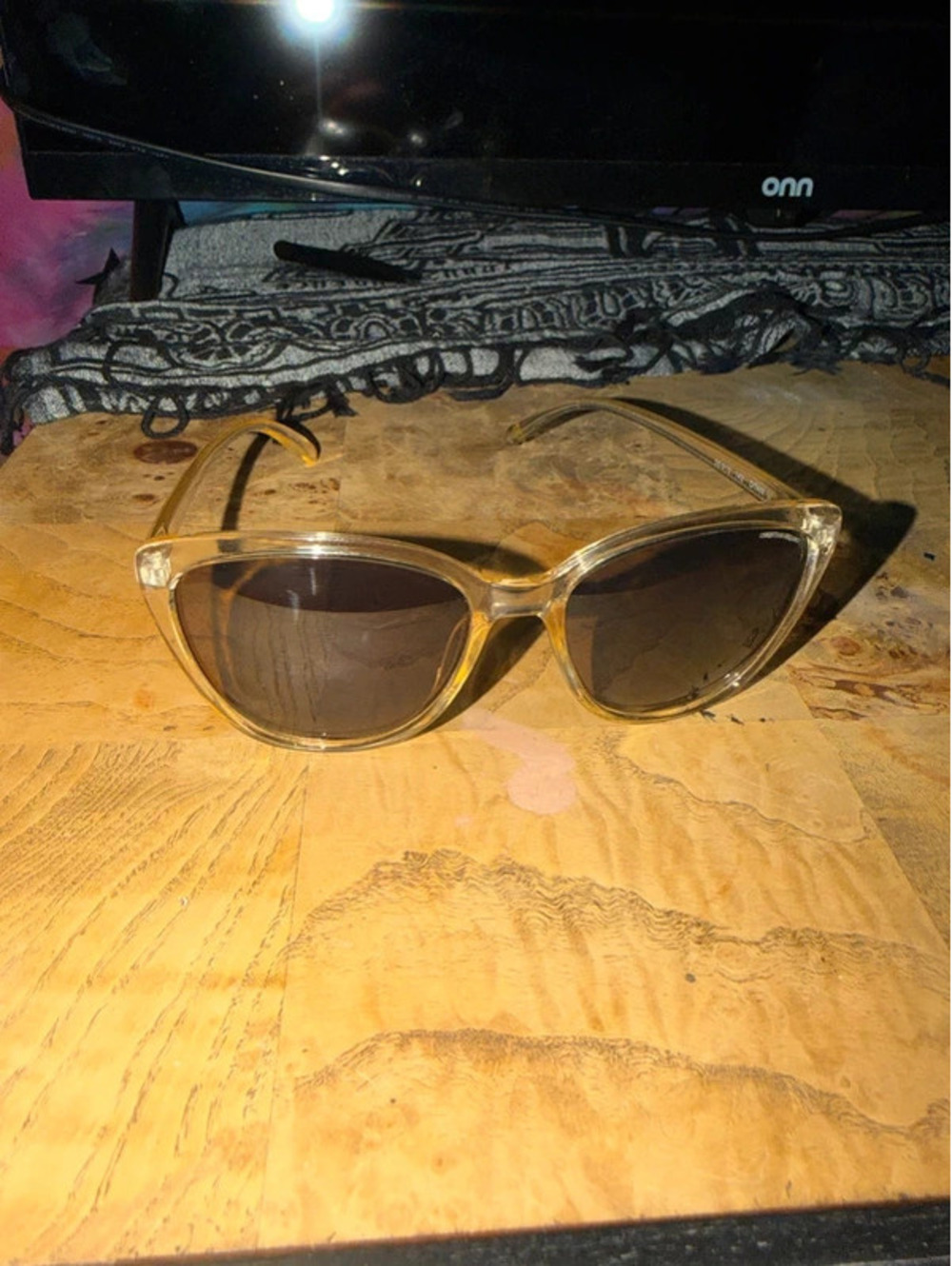 Christian Siriano Cat-eye Crystal Biege Sunglasses Never worn
